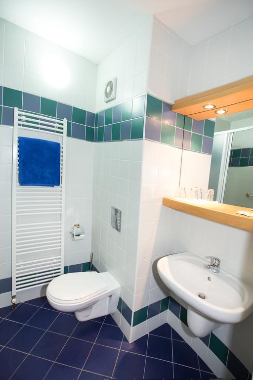 Hotel Laguna Ceske Budejovice Quarto foto