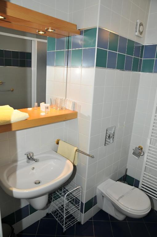 Hotel Laguna Ceske Budejovice Quarto foto